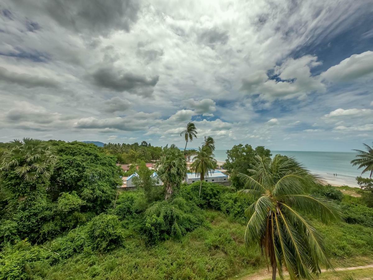 Khanom Sea Breeze Apartment Exterior photo